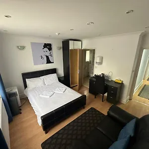  Séjour chez l'habitant 3 Luxury En-suite Bedrooms Royaume-Uni